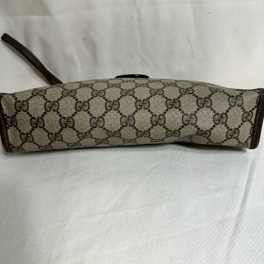 Gucci Clutch Bag - Picture 6 of 11